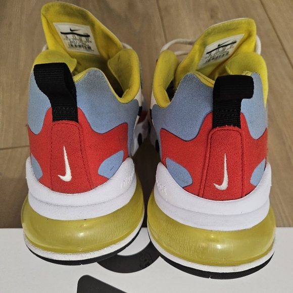 Air Max 270 React - Picture 4 of 6